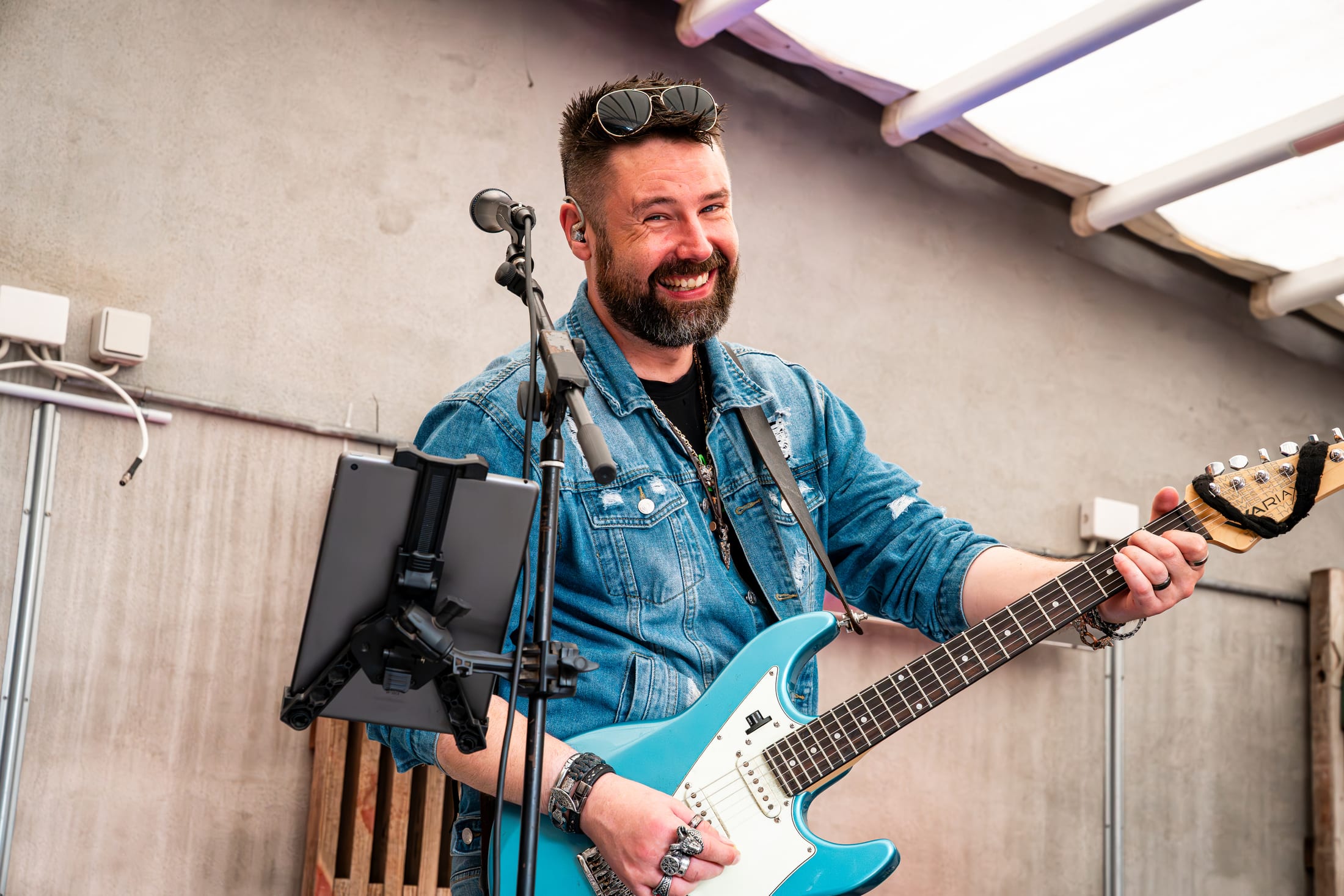 Guitarist live på Esbjerg Streetfood