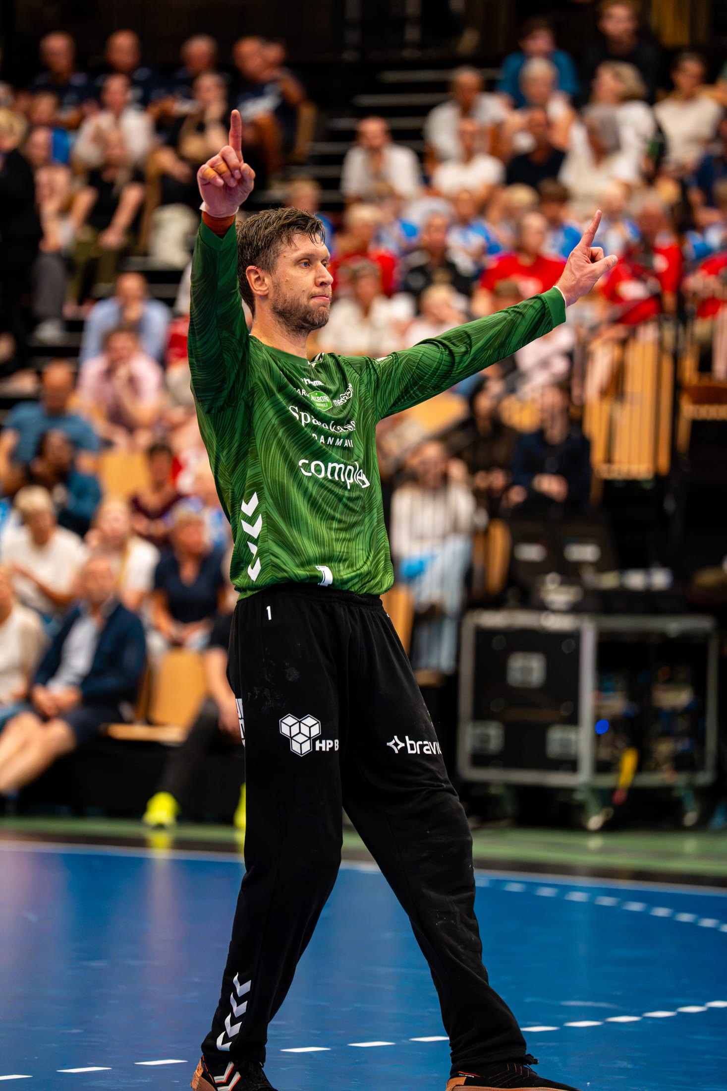 Niklas Landin fejrer redning, Bambuni Super Cup herrer