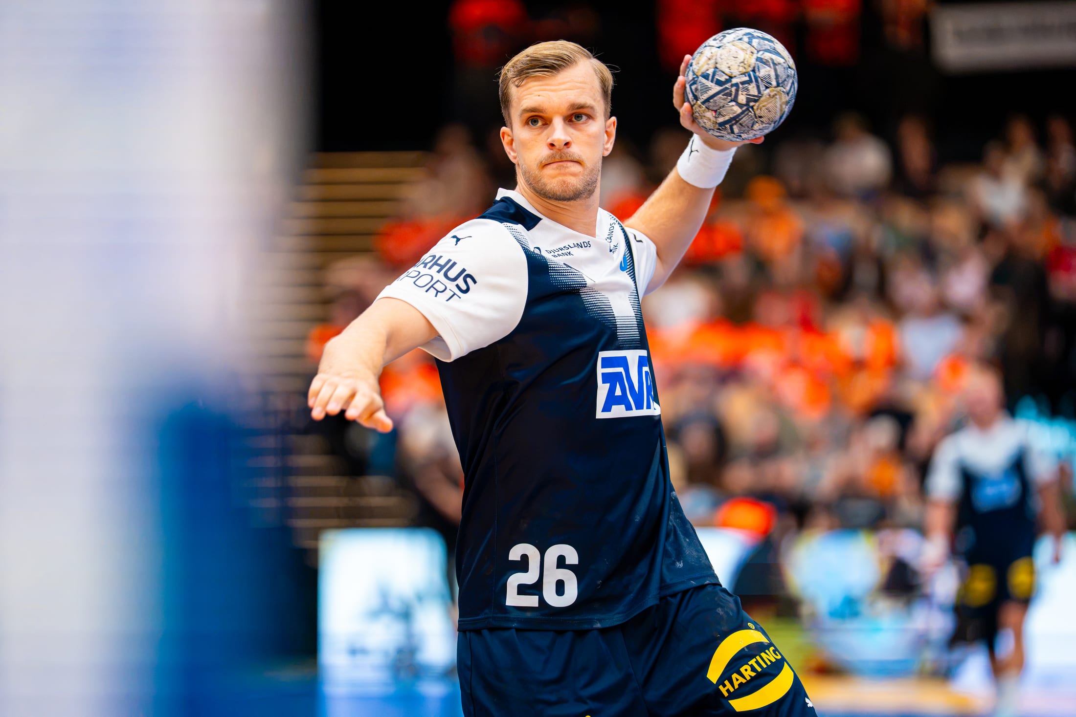 Forsvarsspil midt på banen, Bambuni Super Cup herrer